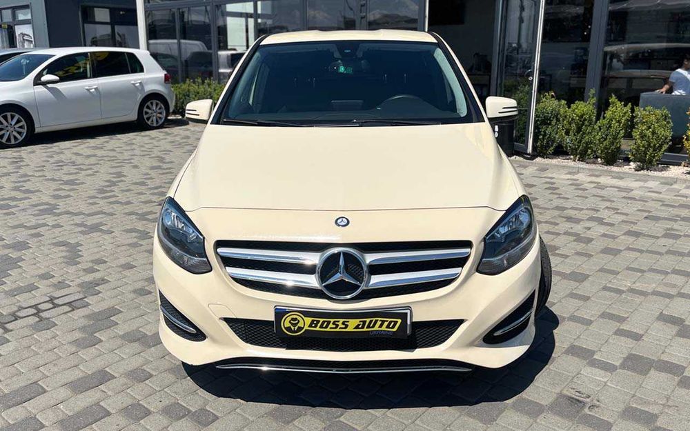 Mercedes-Benz B 180 2015