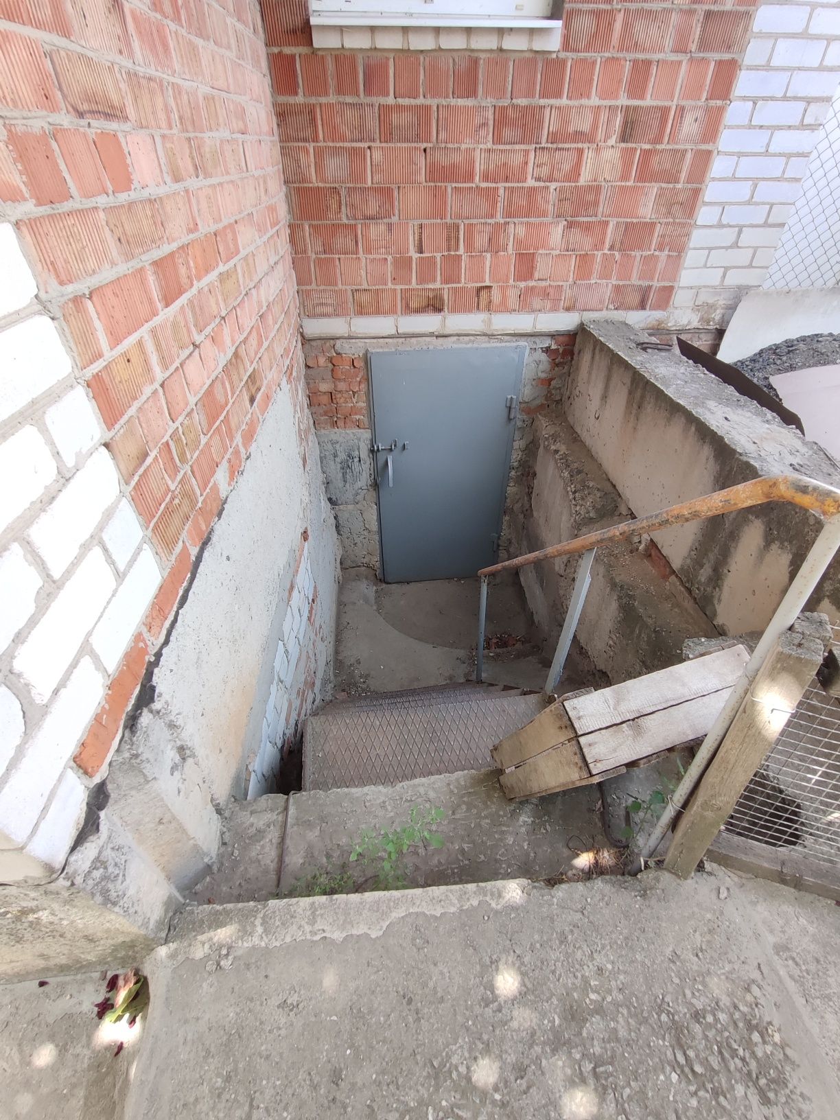 Продаётся классный дом в с. Песчанка Новомосковского района