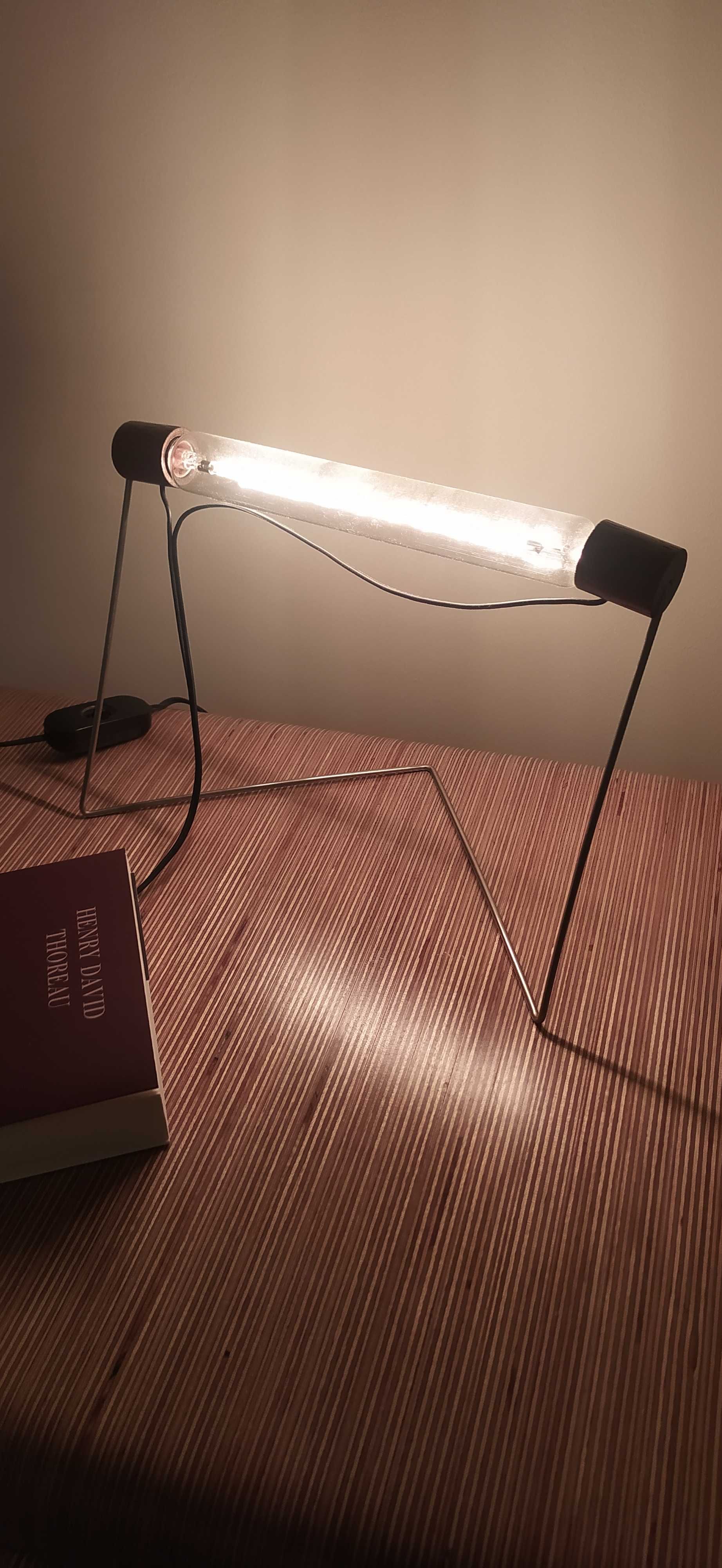 Candeeiro de mesa