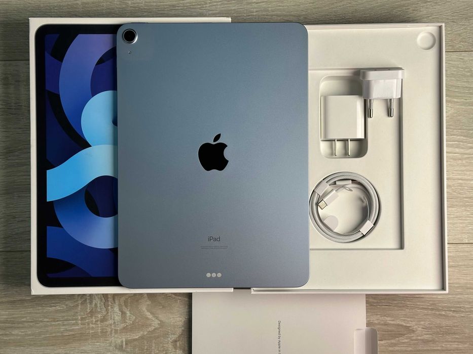 Планшет Apple iPad Air 4 10.9 256GB Wi-Fi Sky Blue A2316 ІДЕАЛ 100%