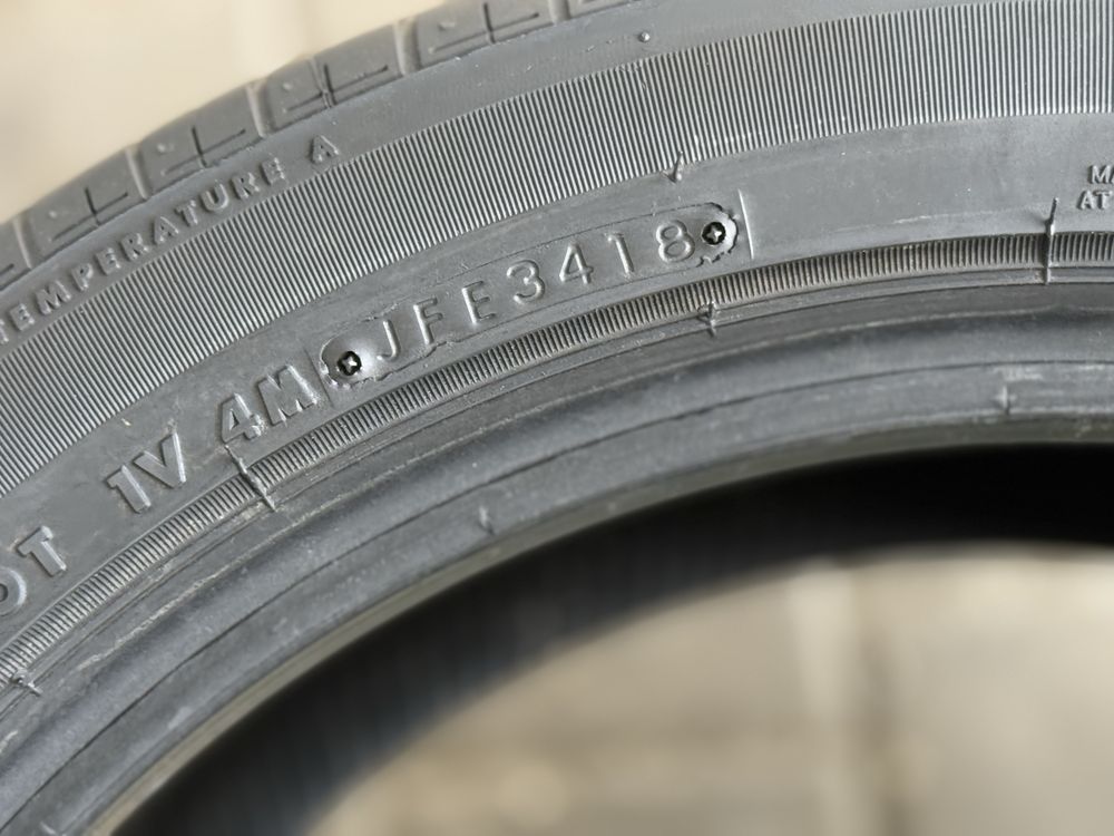 Шини резина 215 50 17 Bridgestone 6mm 4шт. Лето летние