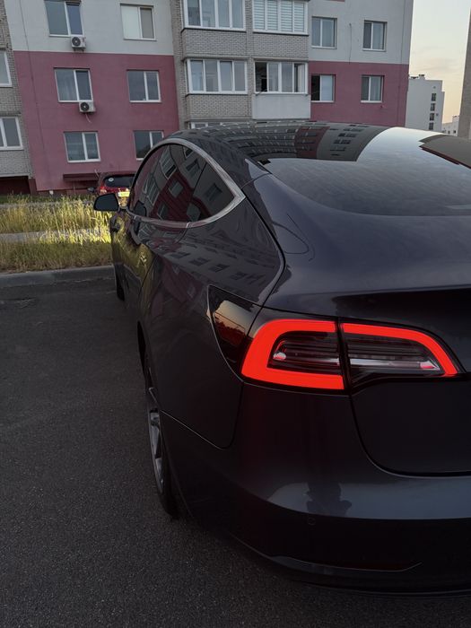 Продам Tesla Model 3