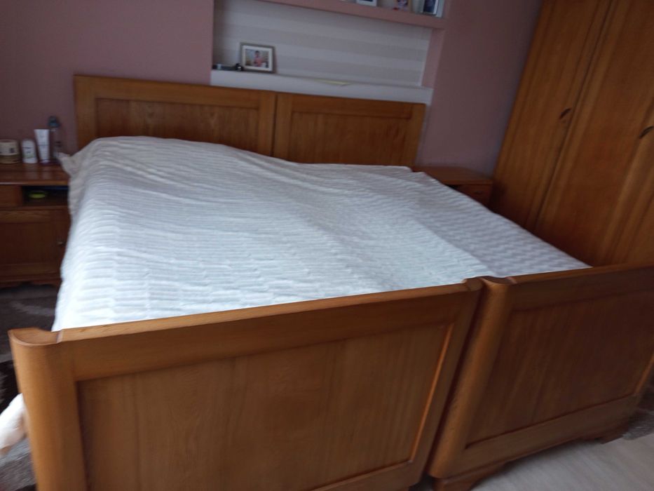 Komplet starych mebli do sypialni