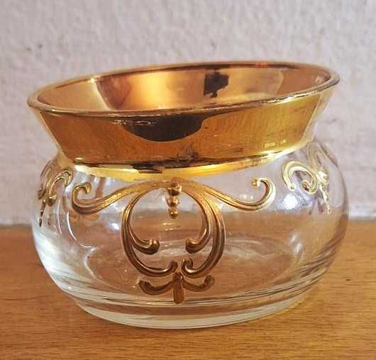 Pequena tigela em vidro com dourados
