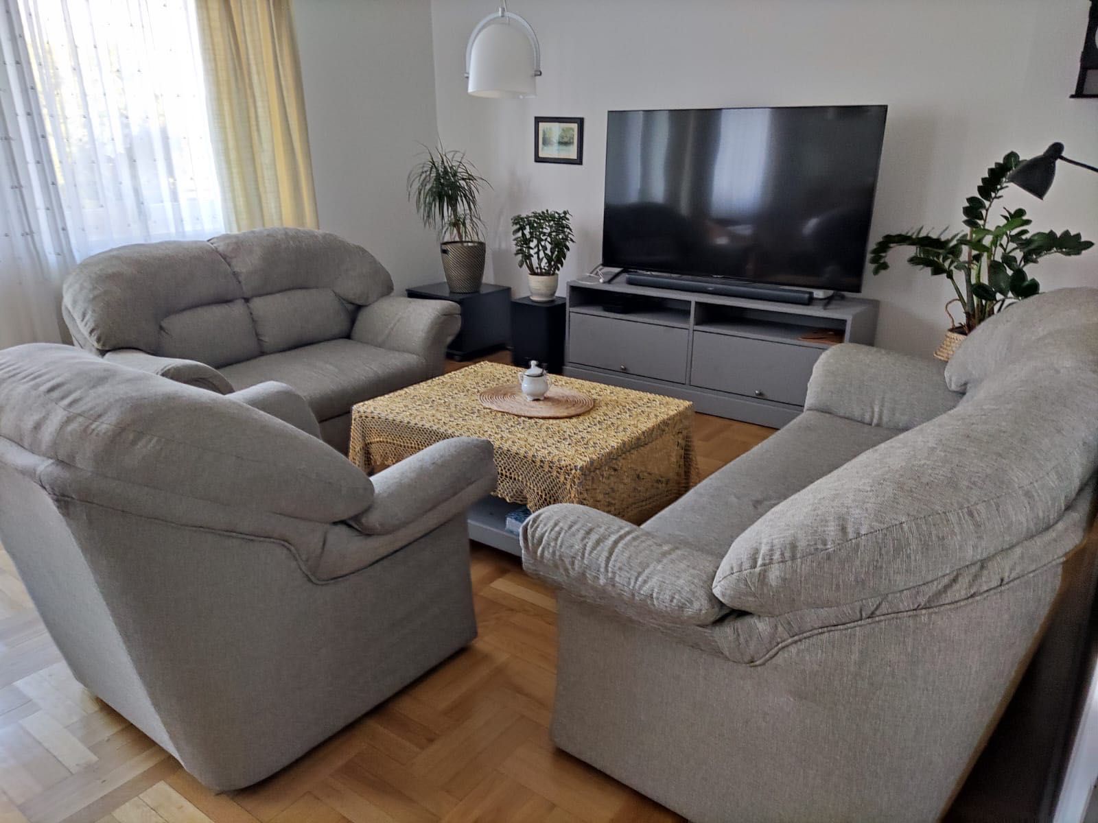 Elegancki komplet wypoczynkowy