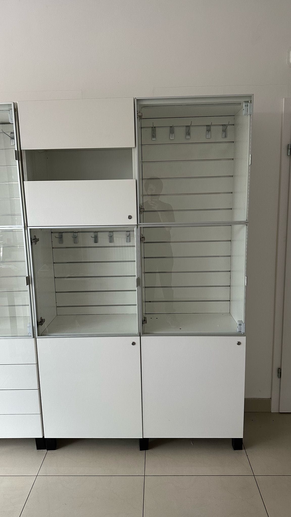 Gablotka IKEA BESTA z Podświetleniem. Warszawa