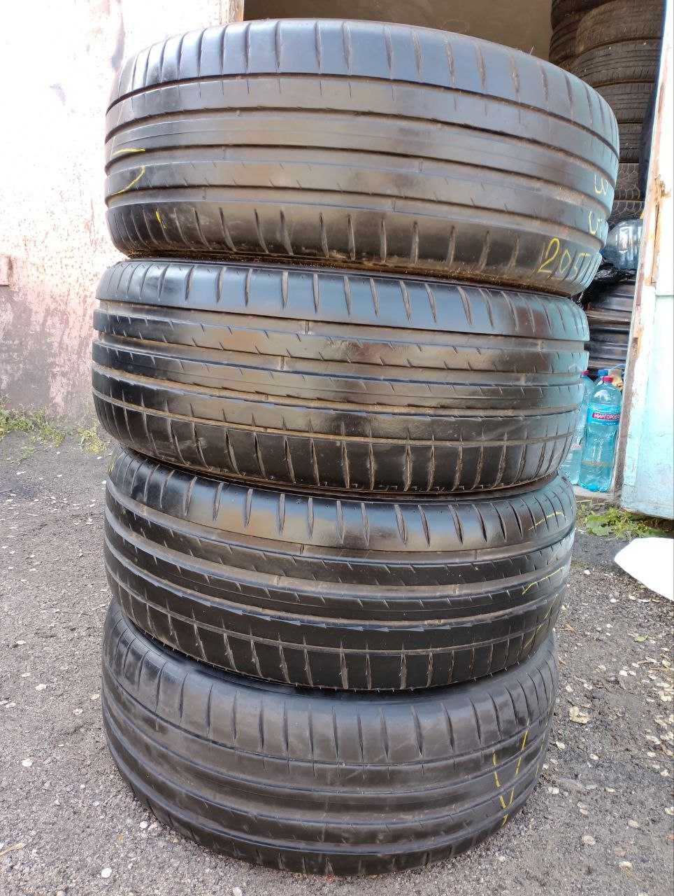 Продам комплект шин Michelin Pilot Sport 4 205/55 R16 91Y 2023 года