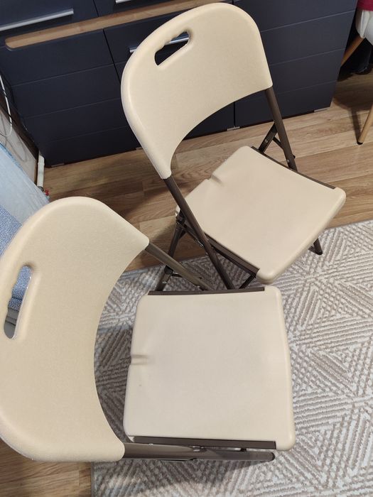 Продам стілець складний