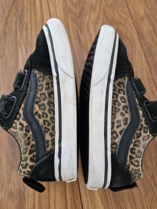 Buty Vans w panterkę 23.5