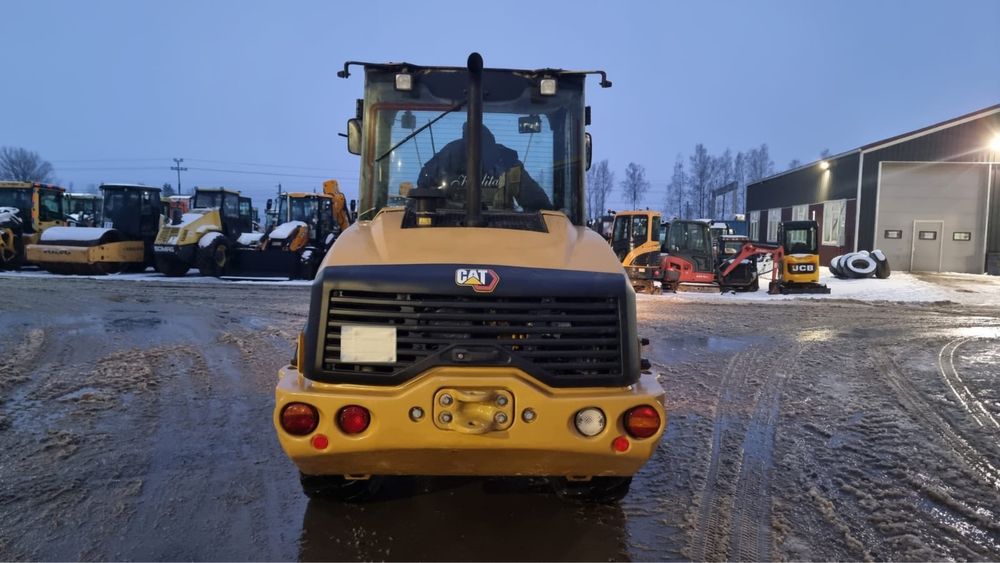 Фронтальный погрузчик Caterpillar 906 M , 2020 г