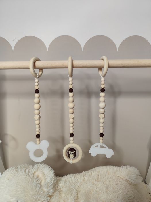 Pałąk edukacyjny z zawieszkami/ baby gym