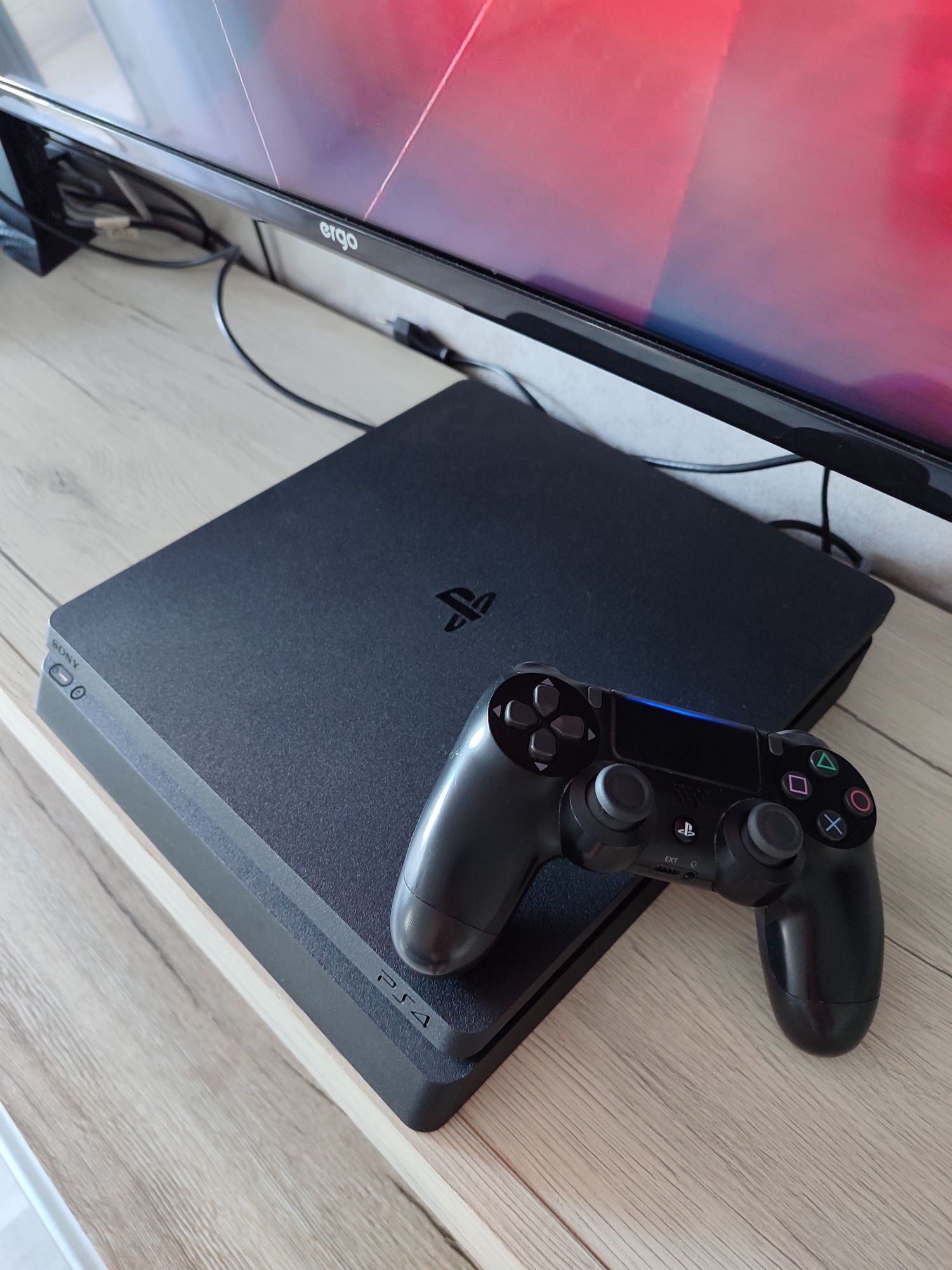 PS 4 slim 9.0  hen з іграми