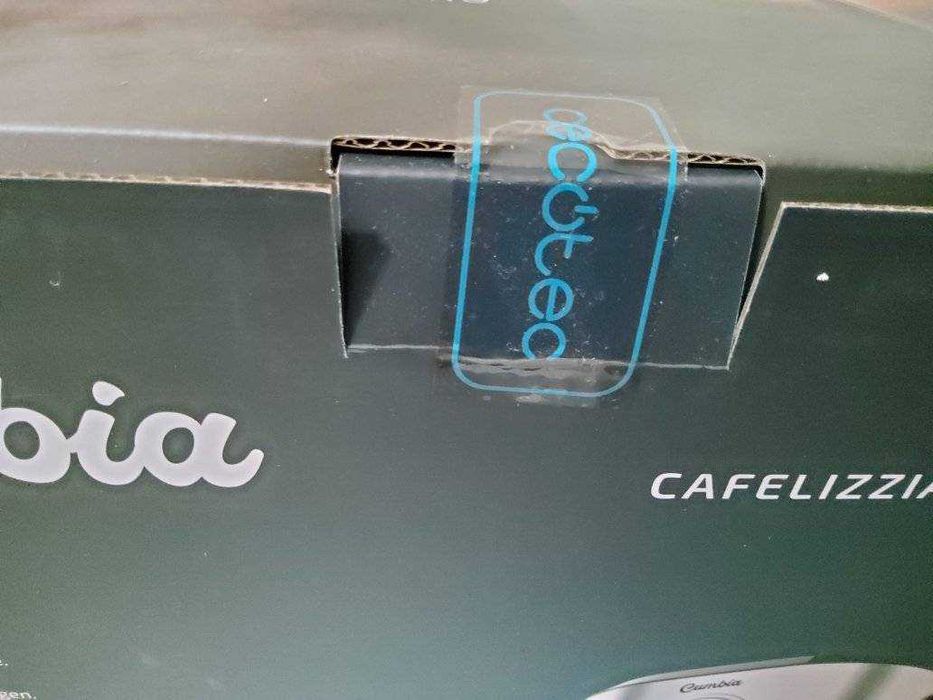 Máquina de café. usada somente com 1 kg, café