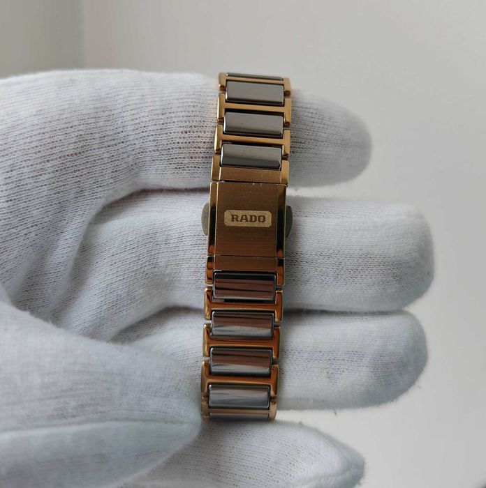 Жіночий годинник Rado Diastar Jubile Diamonds Ceramic