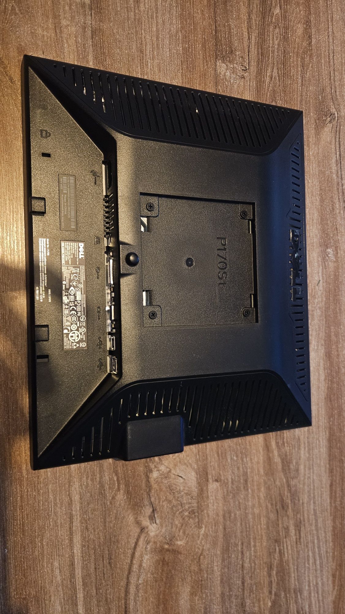 Dell 2x 17 i  15 monitory LCD do szkoły biura
