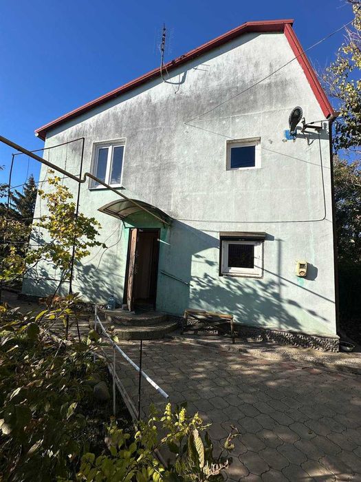 Будинок в Великодолинському