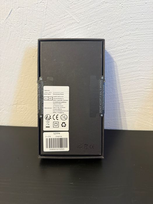 Samsung Galaxy Z Flip4 8/256 GB – Graphite