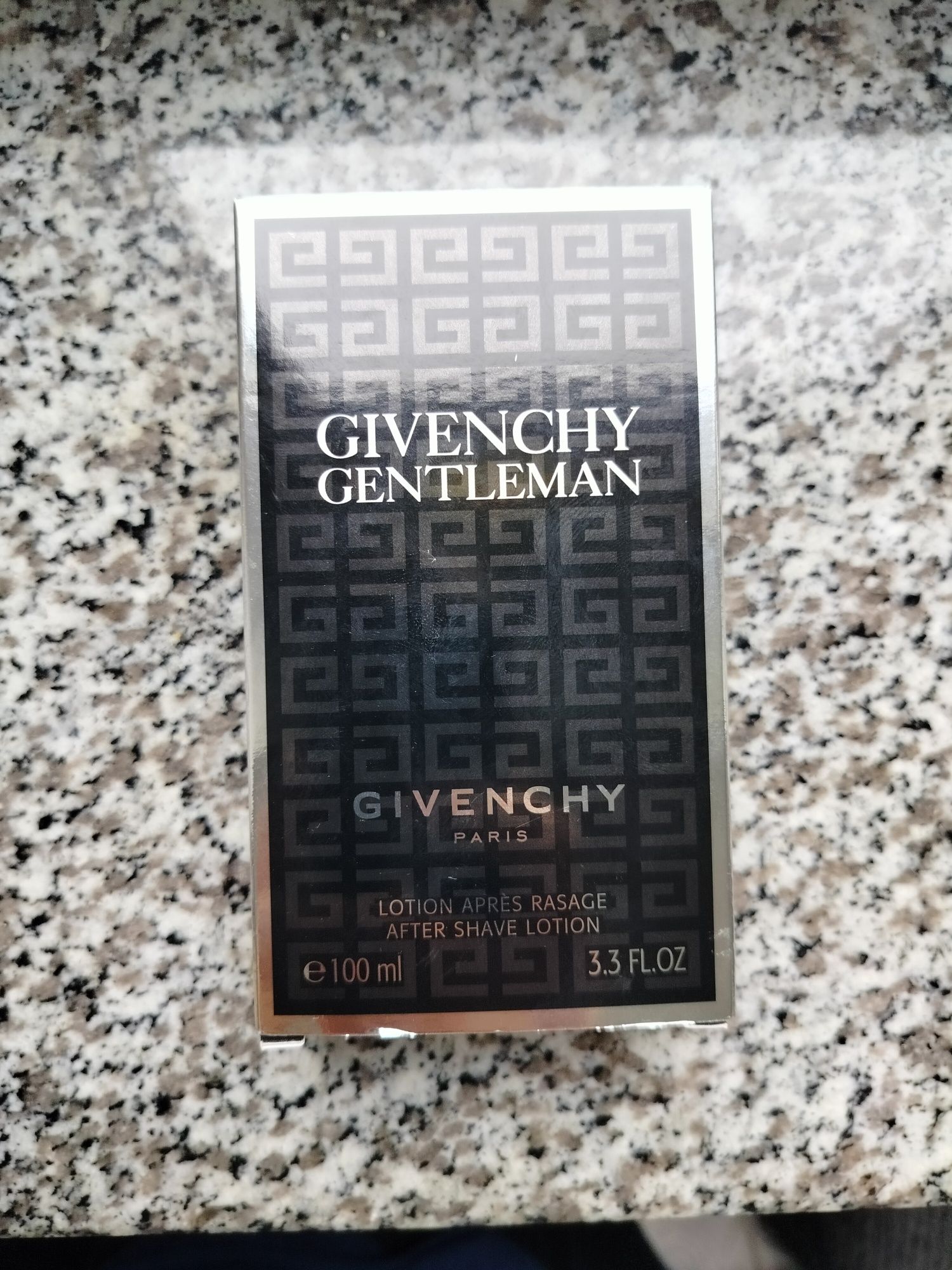 Woda po goleniu Givenchy Gentleman nowa