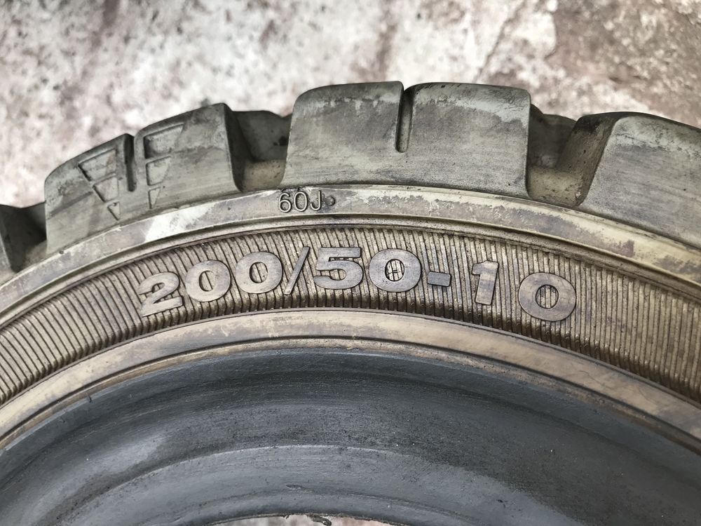 Цільнолита шина на навантажувач  200/50 R10 “SOLIDEAL” X treme - 1шт.