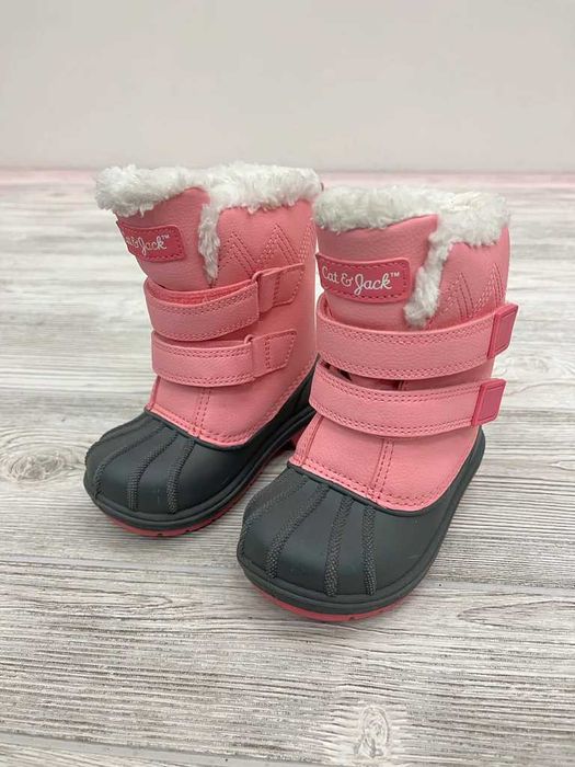 Чоботи Cat&Jack (США) витримують мінус 25 градусів