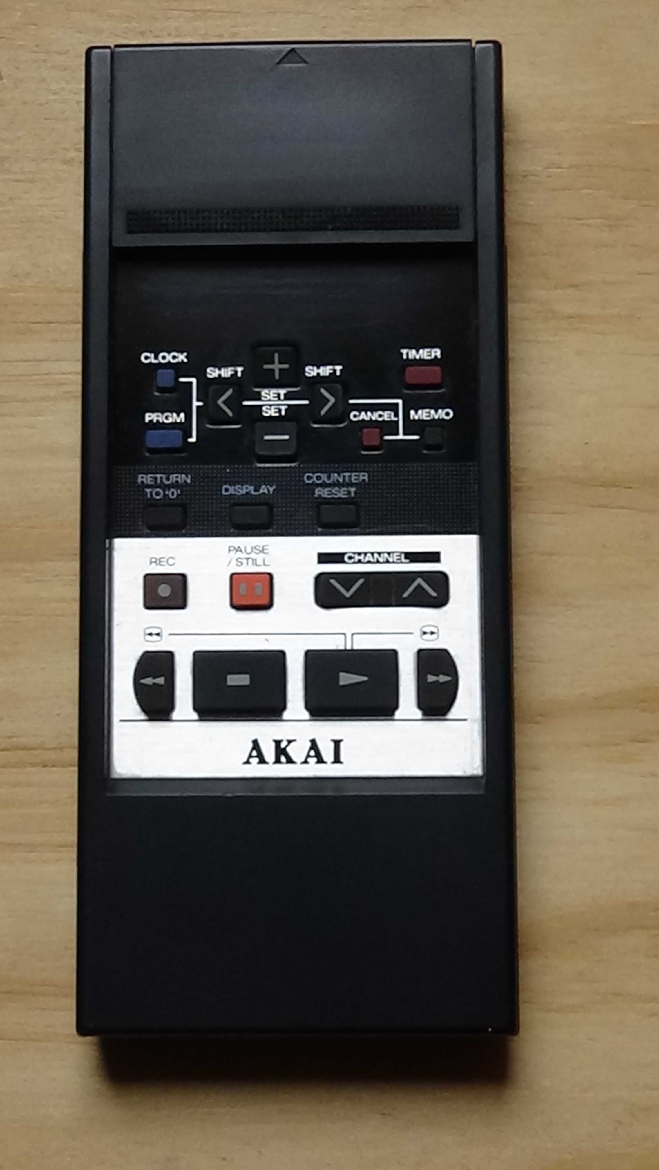 Controlo remoto AKAI, RC-V240B