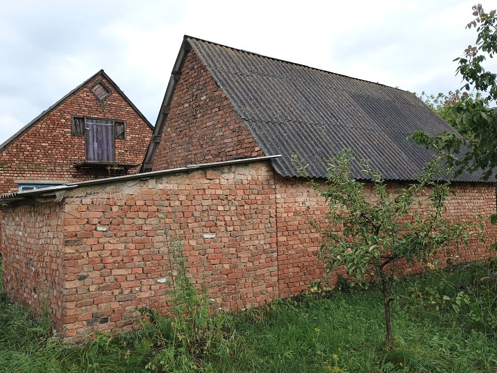Продам хату Старий Осторопіль ціна договірна..