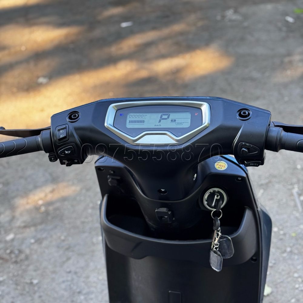 Електричний мопед YADEA T9