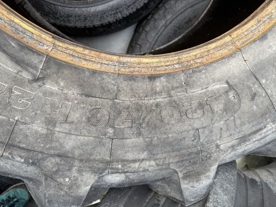 Opony do traktora 34R i 24R