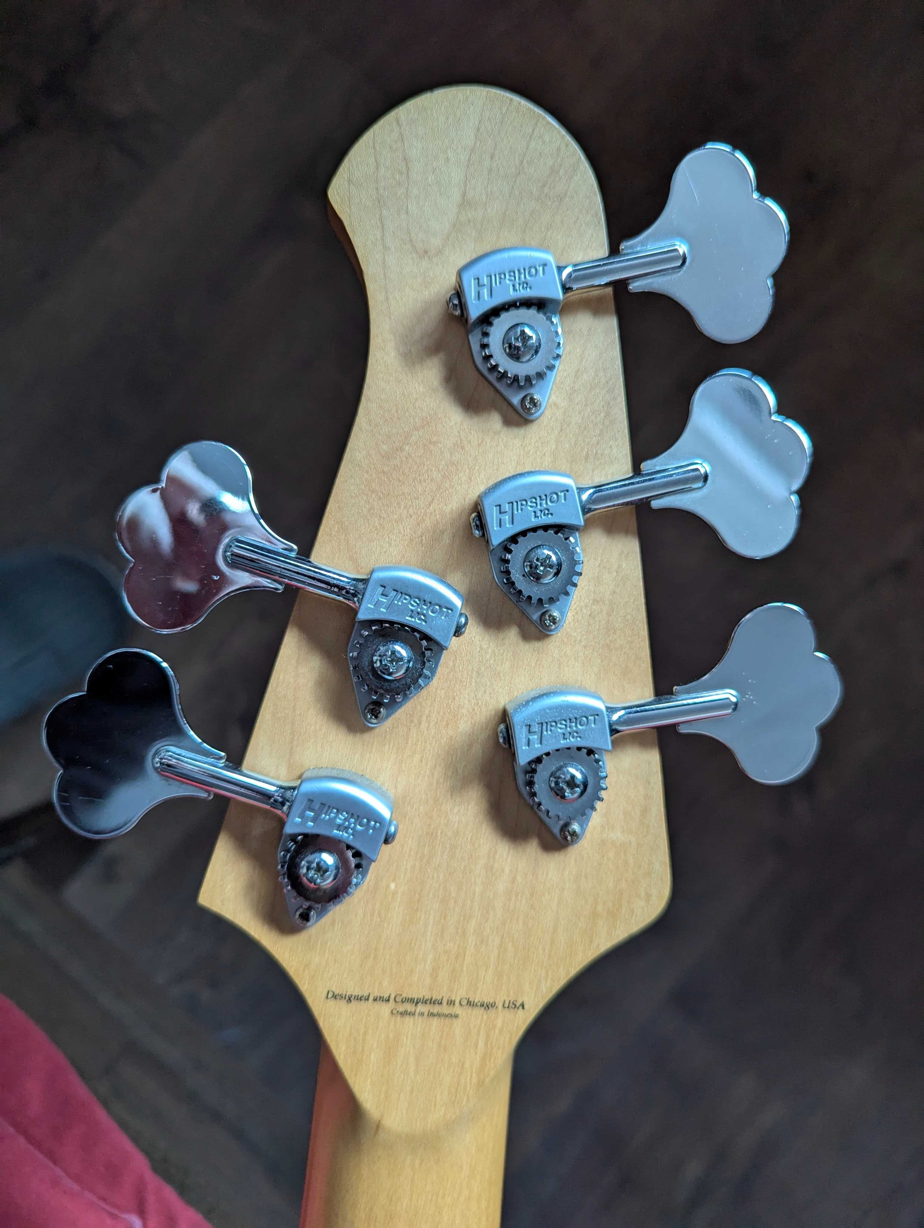 5-струнний бас Lakland Skyline 55-64 modded