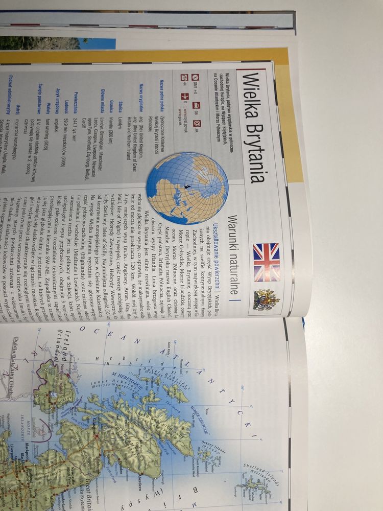 Wielki encyklopedyczny atlas świata