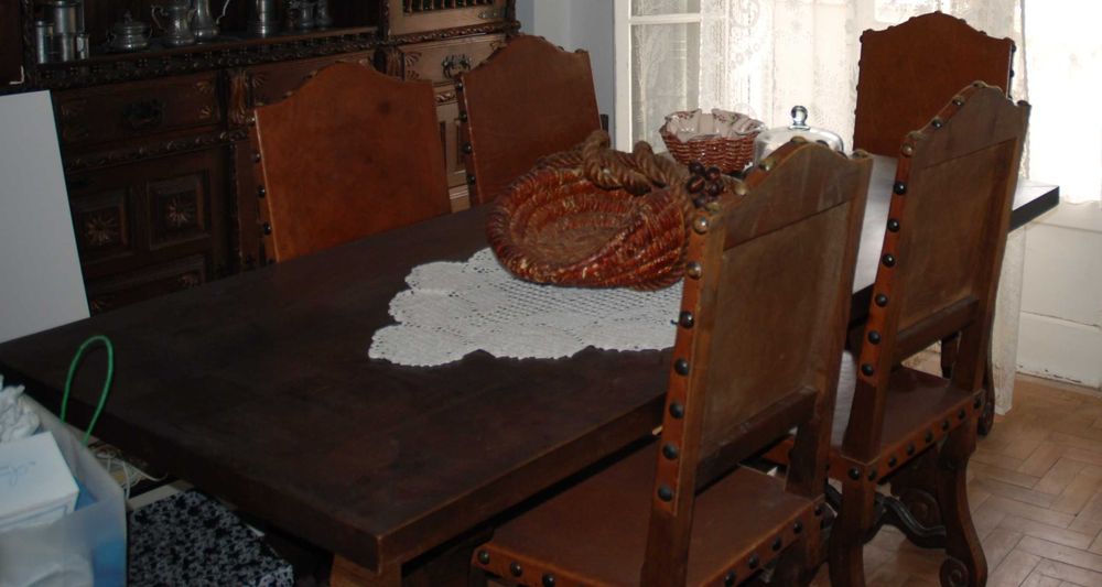 Mobília de sala de jantar em madeira maciça