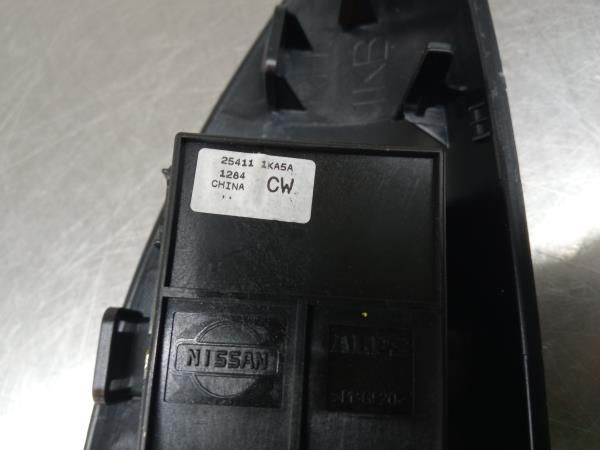 Comando / botão / interruptor vidros frente direito NISSAN Juke (F15)