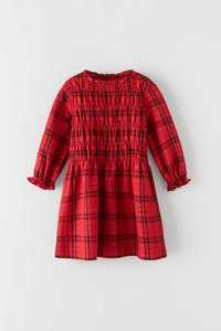 Czerwona Sukienka z tkaniny gofrowej, Zara r. 140, stan jak nowa