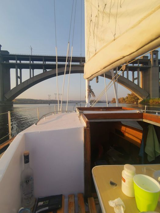 Продам парусную яхту