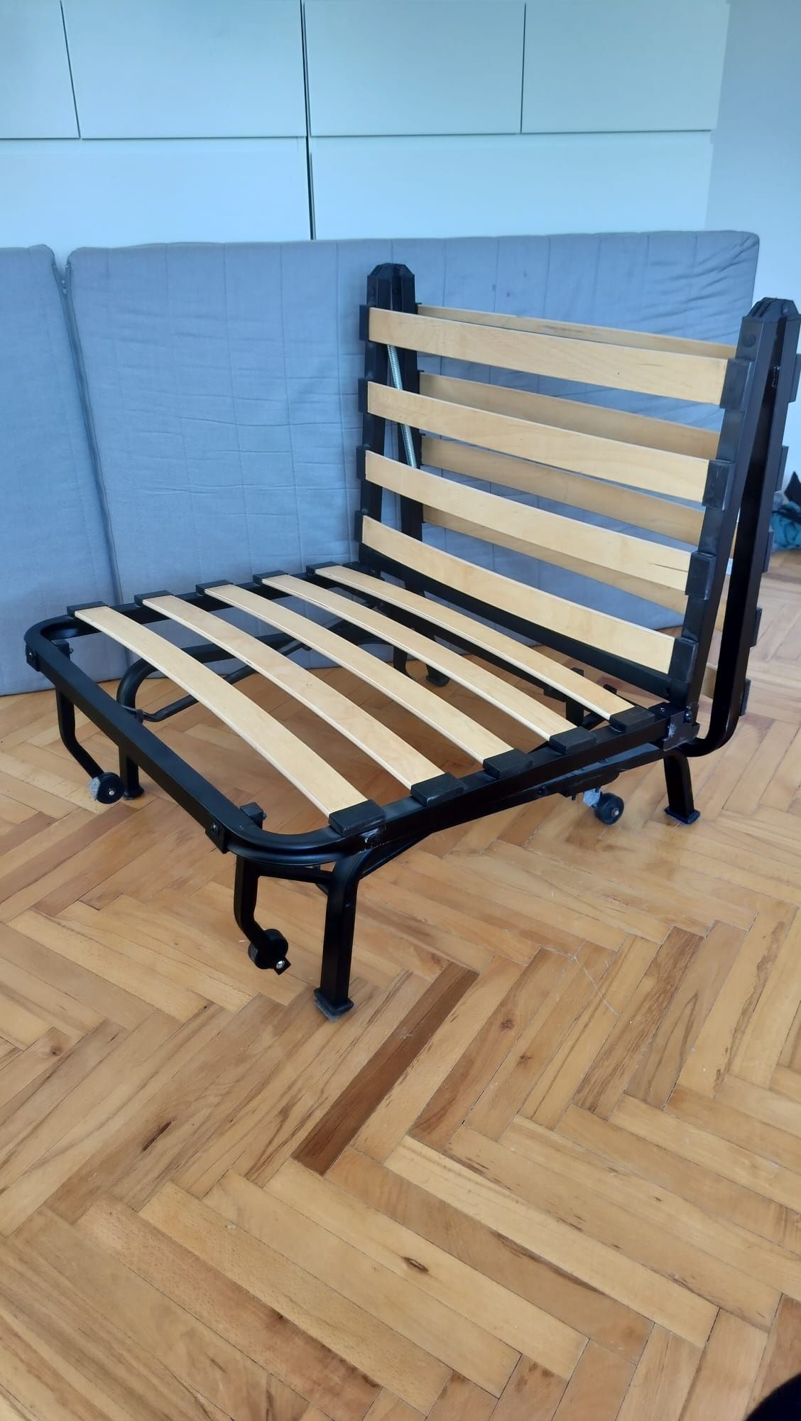 Fotel rozkładany do spania Ikea (stelaż+materac)