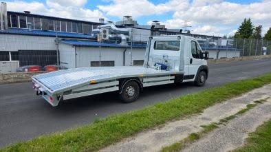 Autolaweta, holowanie, pomoc