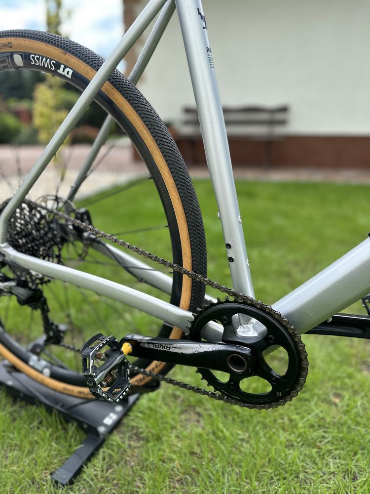 Canyon grail 7.0 Rival gravel trek specialized scott cube
