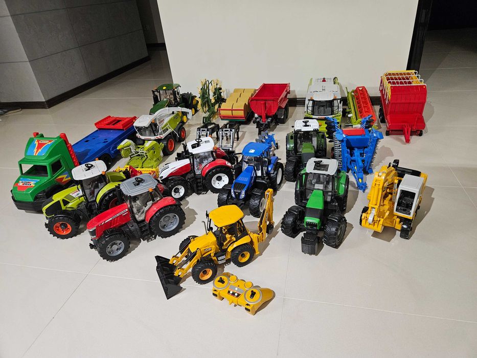 Zabawki BRUDER-Traktory-Kombajny-Maszyny-Przyczepy-Koparki