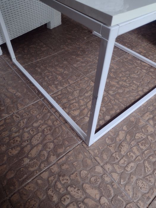 stolik kawowy biały, połysk