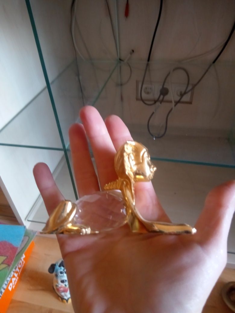 Продам в коллекцию статуэтку египетский сфинкс золото хрусталь