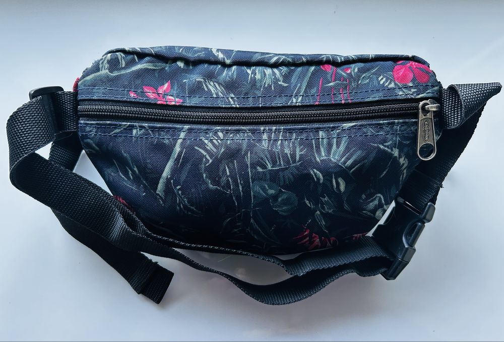 NEW! Сумка на пояс Eastpak SPRINGER