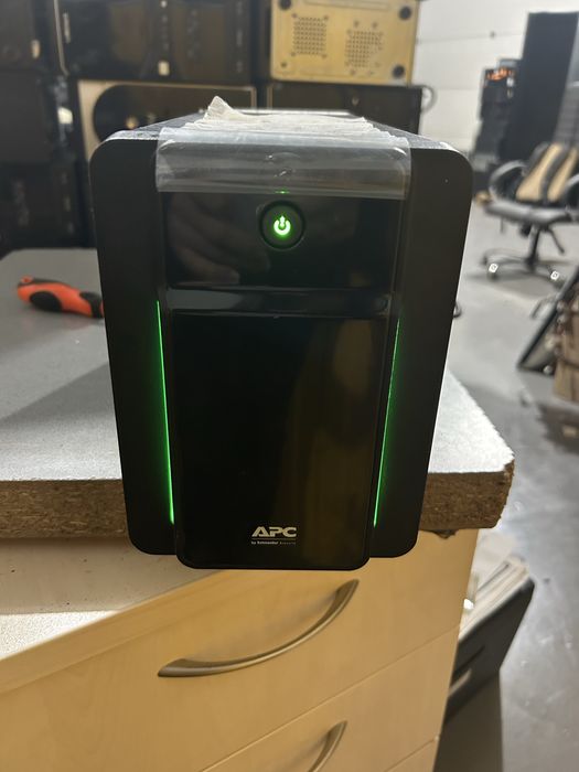 дбж APC Easy UPS 2200VA