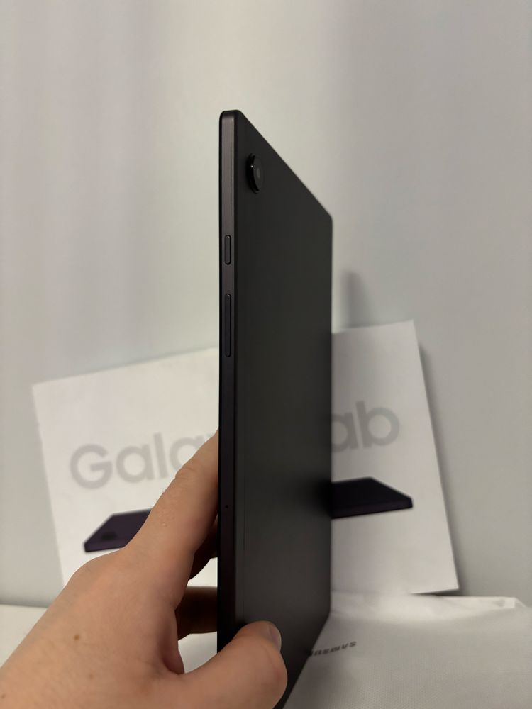Samsung galaxu tab a8 4/64 LTE