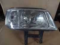 VW T5 LAMPA PRZÓD PRAWA