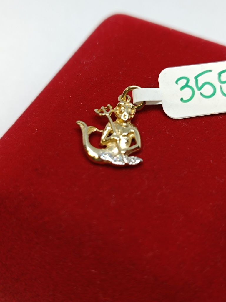 Złoty wisiorek znak zodiaku Wodnik z cyrkoniami, złoto próby 585