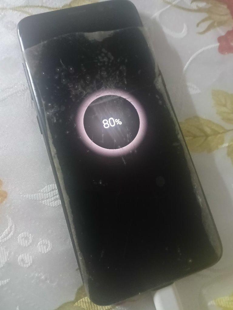 Samsung S8 SM-G950F.