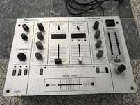 Mesa mistura Pioneer