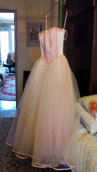 Свадебное платье на выпускной