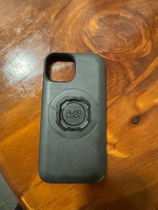 Capa iPhone 15 Quadlock