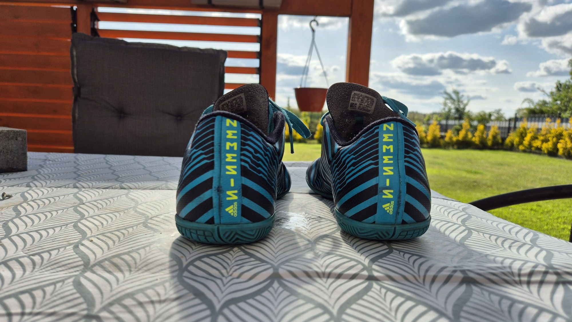 Halówki Adidas rozmiar 40 i 2/3